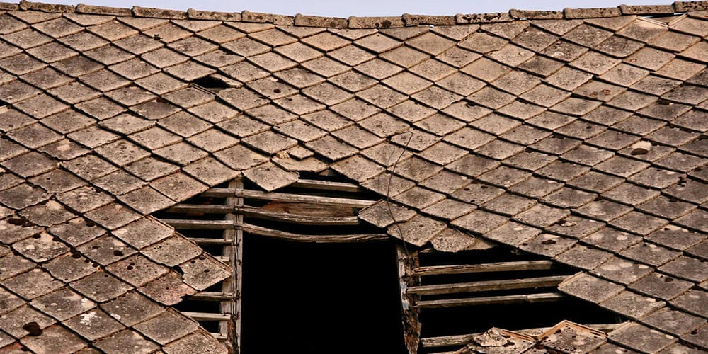 Reliable Phoenix Storm Damage Roof Repair Company